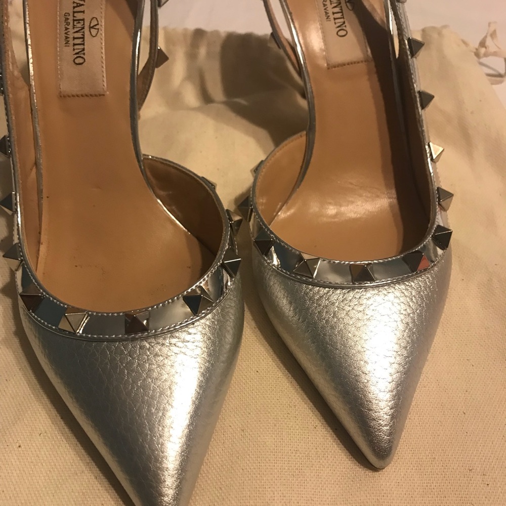 Valentino pumps. Comes with box and dust bag. 100% authentic